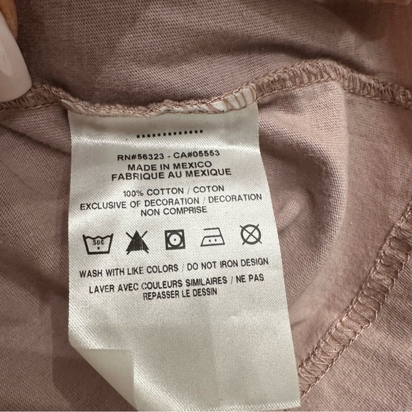 NIKE Essential Cropped Swoosh Tee Size Large - Picture 8 of 11